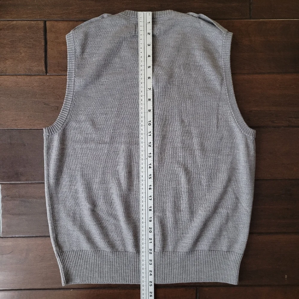 Club Monaco excellent size